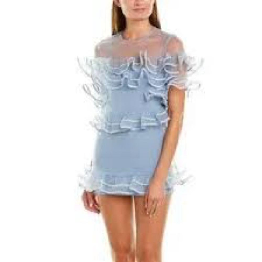 REVOLVE Wyatt Dress in Vintage Blue
TULAROSA
Color: Vintage Blue
